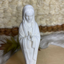 Load image into Gallery viewer, Praying Virgin Mary
