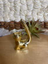 Load image into Gallery viewer, Golden Kitty Ring Holder
