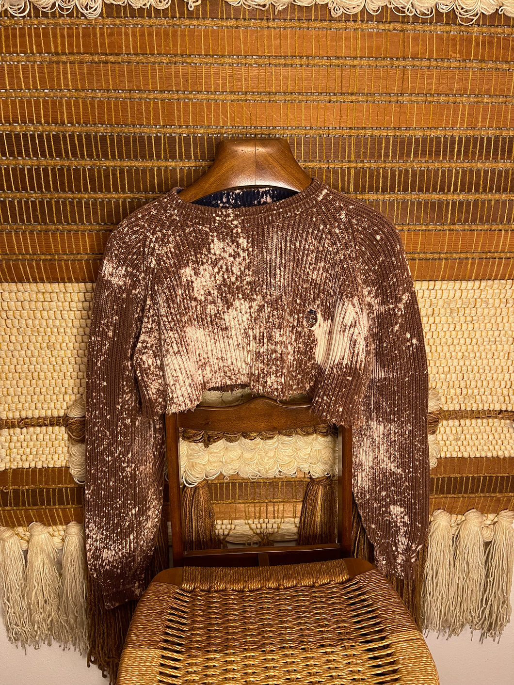 Chaps Size L Cropped Distressed Sweater