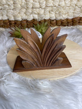 Load image into Gallery viewer, Vintage Palm Wooden Holder
