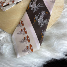 Load image into Gallery viewer, Vintage White Tiger Necktie
