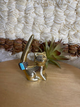 Load image into Gallery viewer, Golden Kitty Ring Holder
