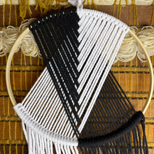 Load image into Gallery viewer, Black And White Round Macrame
