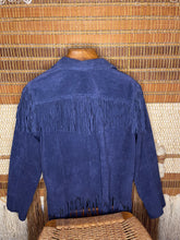 Load image into Gallery viewer, Women’s Size 1X Leather Fringe Jacket
